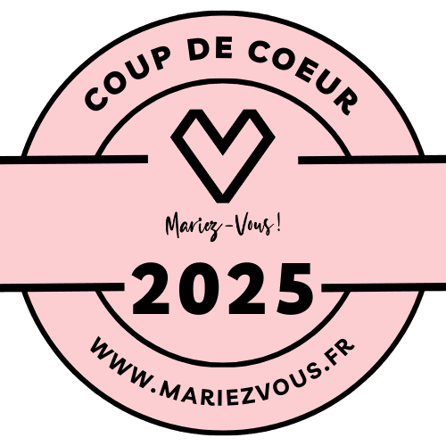 macaron coup de coeur abonné 2025 arrière fond transparent